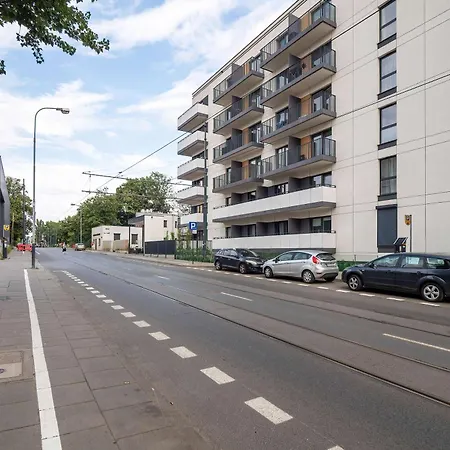 Design With A Balcony In The Centre By Renters