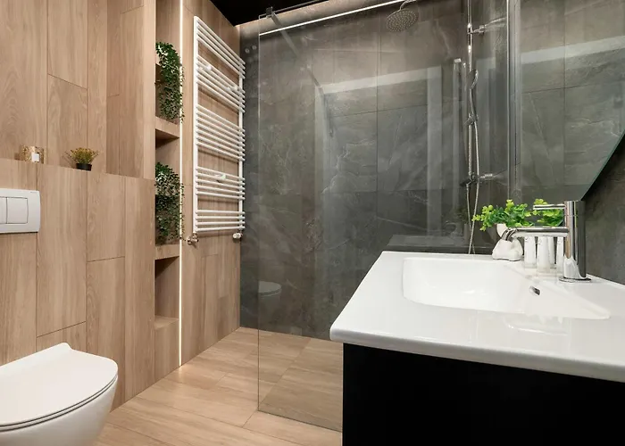 Appartement Design With A Balcony In The Centre By Renters