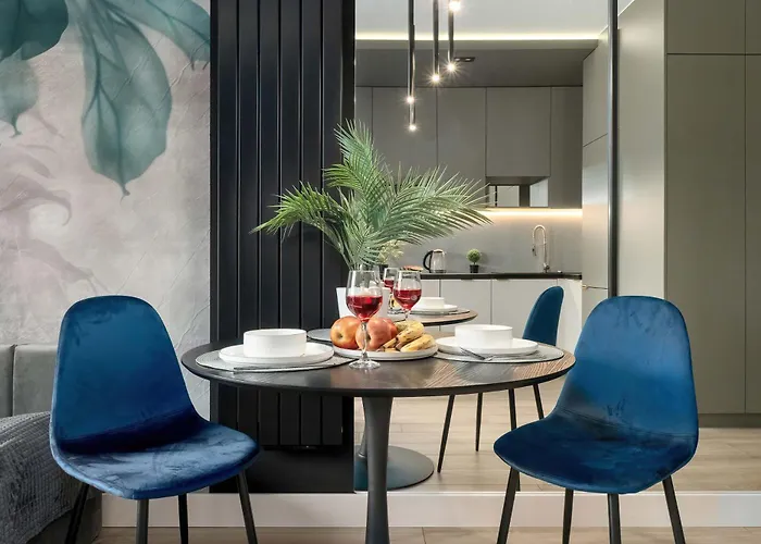 Design With A Balcony In The Centre By Renters